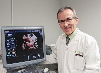 Dr. Luis Tobon